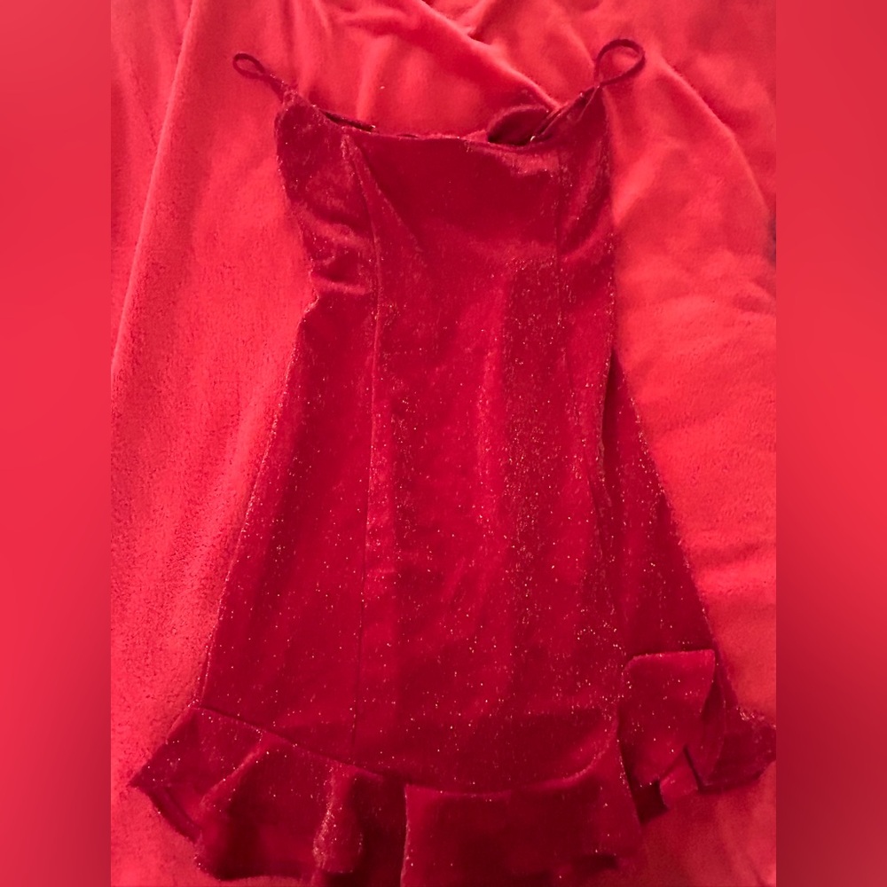 Lucy in the Sky Sparkling party dresses - in red